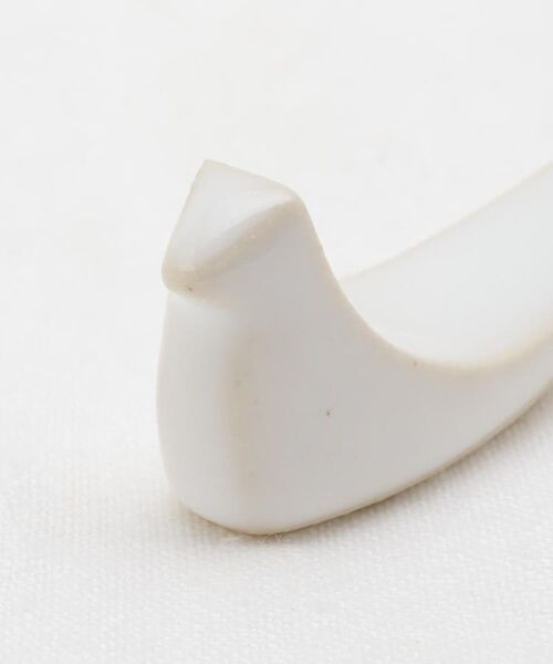 212 KITCHEN STORE / トゥーワントゥーキッチン ストア インテリア・生活雑貨・ホビー・ステーショナリー | 益子 箸置き 糠白釉 | 詳細5