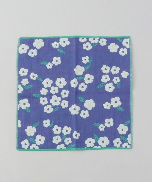 212 KITCHEN STORE / トゥーワントゥーキッチン ストア ハンカチ | 3重ガーゼハンカチ　白いお花ワンピ | 詳細1