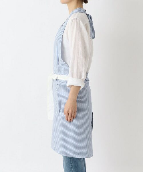 212 KITCHEN STORE / トゥーワントゥーキッチン ストア インテリア・生活雑貨・ホビー・ステーショナリー | ペンシルストライプ Vネックエプロン BL | 詳細2