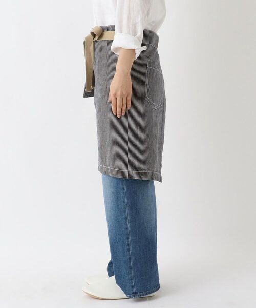 212 KITCHEN STORE / トゥーワントゥーキッチン ストア インテリア・生活雑貨・ホビー・ステーショナリー | ショートギャルソンエプロン ヒッコリー | 詳細2