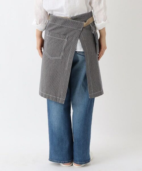 212 KITCHEN STORE / トゥーワントゥーキッチン ストア インテリア・生活雑貨・ホビー・ステーショナリー | ショートギャルソンエプロン ヒッコリー | 詳細3