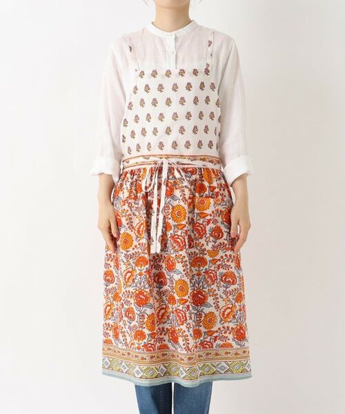 212 KITCHEN STORE / トゥーワントゥーキッチン ストア インテリア・生活雑貨・ホビー・ステーショナリー | コットンギャザーエプロン ライク WH/OR | 詳細1