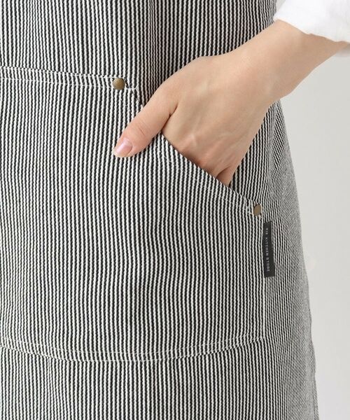 212 KITCHEN STORE / トゥーワントゥーキッチン ストア インテリア・生活雑貨・ホビー・ステーショナリー | ヒッコリーストライプエプロン M BK ＜212Kオリジナル＞ | 詳細8