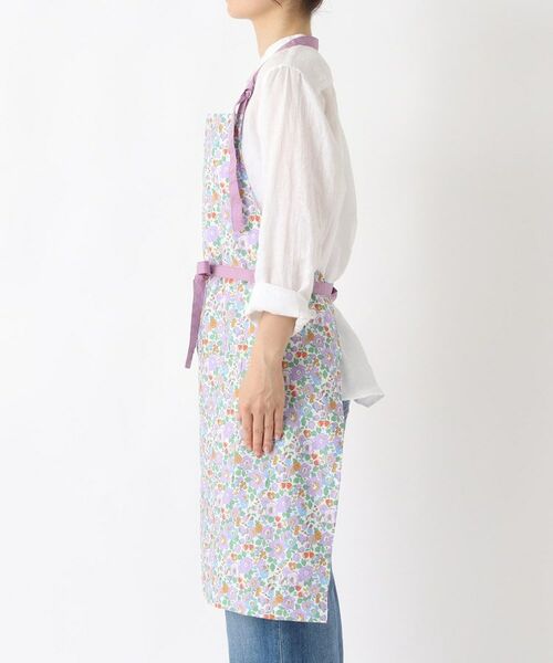 212 KITCHEN STORE / トゥーワントゥーキッチン ストア インテリア・生活雑貨・ホビー・ステーショナリー | エプロン ベッツィ PU ＜フローレットロンドン＞ | 詳細2