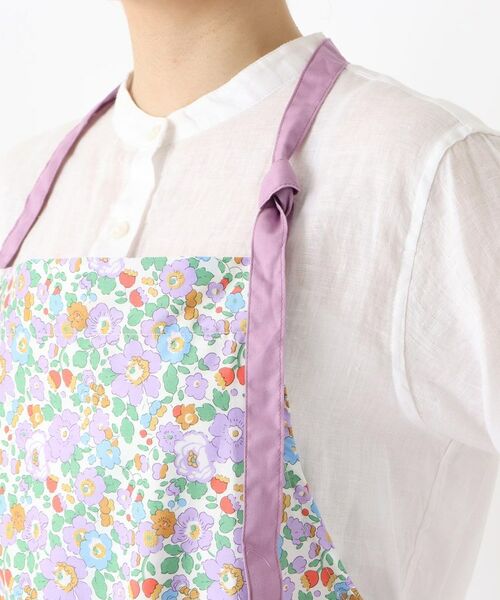 212 KITCHEN STORE / トゥーワントゥーキッチン ストア インテリア・生活雑貨・ホビー・ステーショナリー | エプロン ベッツィ PU ＜フローレットロンドン＞ | 詳細5
