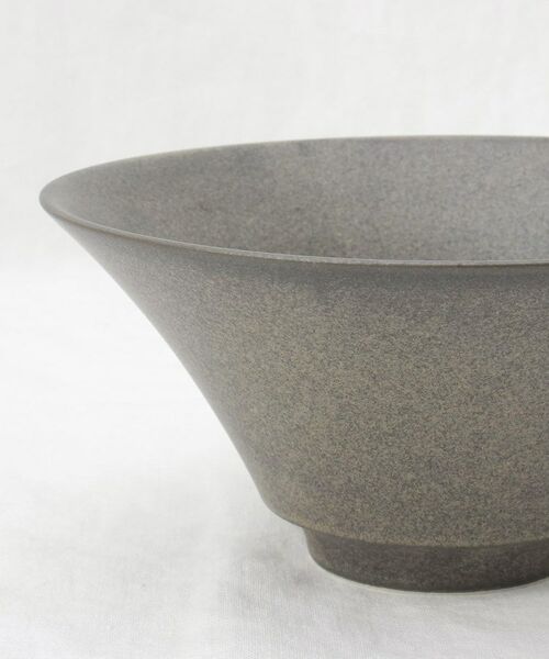 212 KITCHEN STORE / トゥーワントゥーキッチン ストア 食器 | うつろい 反り深口丼 瀬戸黒 | 詳細5