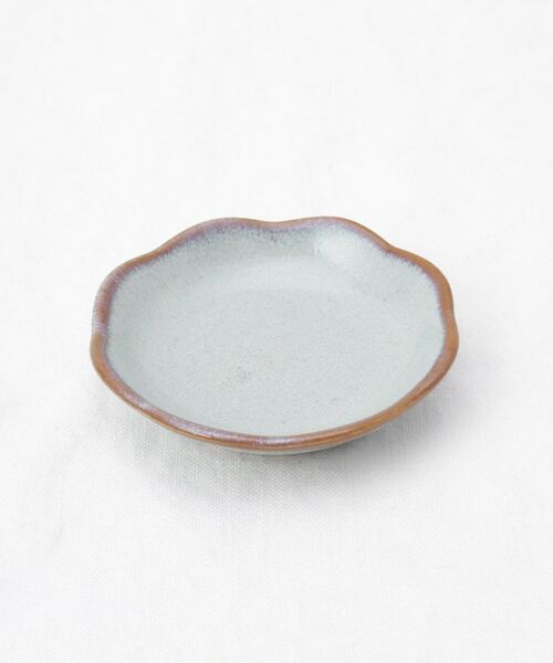 212 KITCHEN STORE / トゥーワントゥーキッチン ストア 食器 | ケイプ 梅形豆皿 ライトグレー | 詳細1