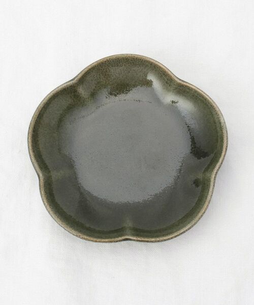 212 KITCHEN STORE / トゥーワントゥーキッチン ストア 食器 | ケイプ 梅形小皿 オリベグリーン | 詳細3