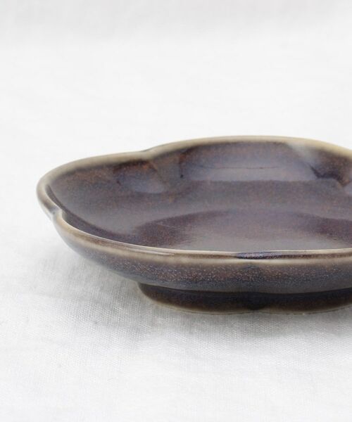 212 KITCHEN STORE / トゥーワントゥーキッチン ストア 食器 | ケイプ 梅形小皿 レーズンブラウン | 詳細5