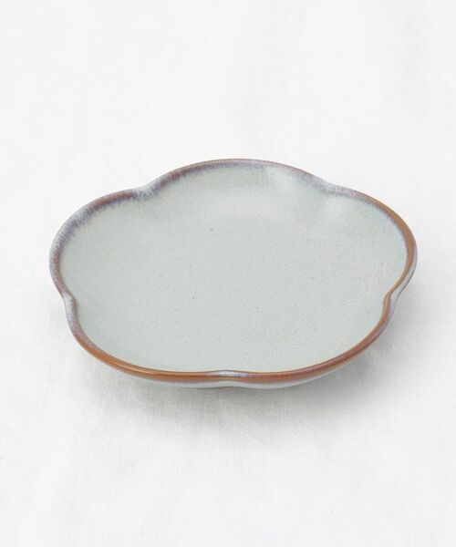 212 KITCHEN STORE / トゥーワントゥーキッチン ストア 食器 | ケイプ 梅形小皿 ライトグレー | 詳細1