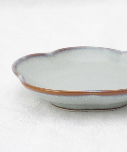 212 KITCHEN STORE / トゥーワントゥーキッチン ストア 食器 | ケイプ 梅形小皿 ライトグレー | 詳細5