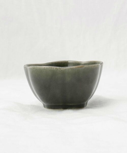212 KITCHEN STORE / トゥーワントゥーキッチン ストア 食器 | ケイプ 梅形小鉢 オリベグリーン | 詳細2
