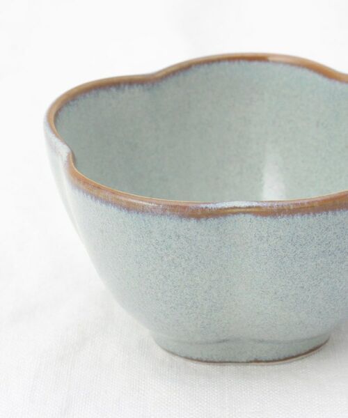 212 KITCHEN STORE / トゥーワントゥーキッチン ストア 食器 | ケイプ 梅形小鉢 ライトグレー | 詳細5