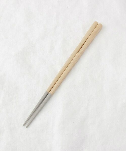 212 KITCHEN STORE / トゥーワントゥーキッチン ストア インテリア・生活雑貨・ホビー・ステーショナリー | 若狭塗り 手彫り箸 うす墨 ＜ハレとケ＞ | 詳細1