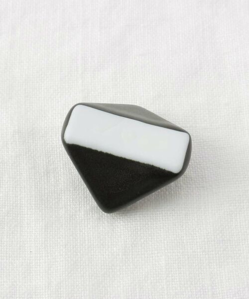 212 KITCHEN STORE / トゥーワントゥーキッチン ストア インテリア・生活雑貨・ホビー・ステーショナリー | 美濃焼 箸置き 菱 BK ＜ハレとケ＞ | 詳細2