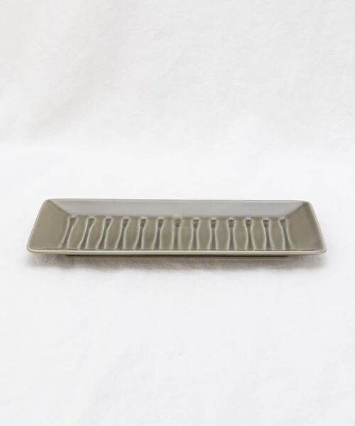 212 KITCHEN STORE / トゥーワントゥーキッチン ストア 食器 | 彫長角皿　深緑 | 詳細1