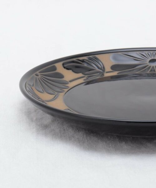 212 KITCHEN STORE / トゥーワントゥーキッチン ストア 食器 | ROOTS 季 菊 16cm丸皿 | 詳細5