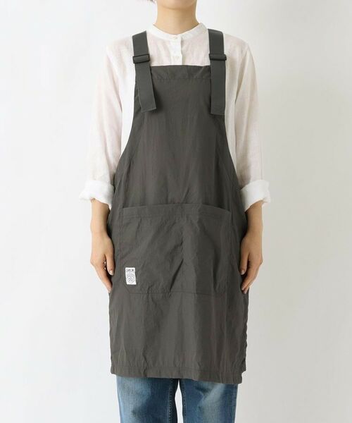 212 KITCHEN STORE / トゥーワントゥーキッチン ストア インテリア・生活雑貨・ホビー・ステーショナリー | 極軽撥水エプロン キテミテ　SUMI GY ＜FABORI ファボリ＞ | 詳細1