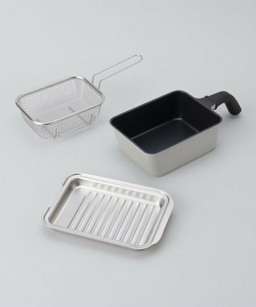 212 KITCHEN STORE / トゥーワントゥーキッチン ストア キッチンツール | 角型揚げ鍋 フライバスケット付き グレージュ ＜Toffy  トフィ＞（その他）