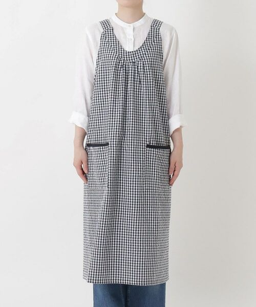 212 KITCHEN STORE / トゥーワントゥーキッチン ストア インテリア・生活雑貨・ホビー・ステーショナリー | ギンガムサッカーギャザーエプロン BK | 詳細1