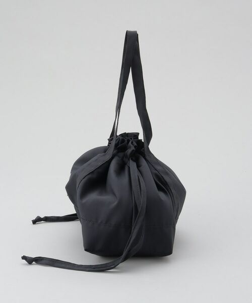 212 KITCHEN STORE / トゥーワントゥーキッチン ストア インテリア・生活雑貨・ホビー・ステーショナリー | マテリアランチ 保冷巾着L チャコール | 詳細2