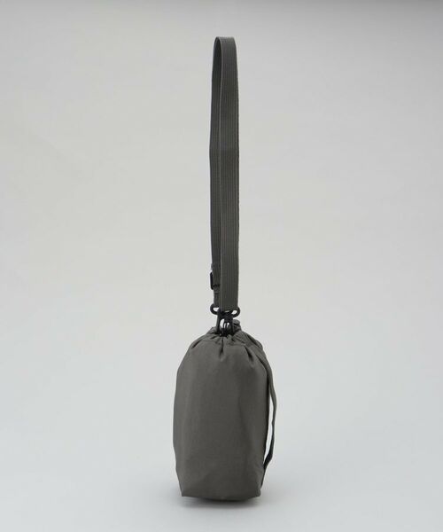 212 KITCHEN STORE / トゥーワントゥーキッチン ストア バッグ | クーラーボトルホルダーサコッシュ　チャコールブラック ＜MOTTERU モッテル＞ | 詳細4