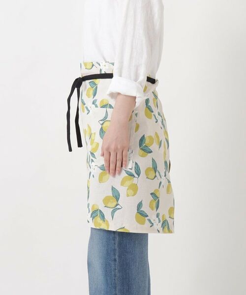 212 KITCHEN STORE / トゥーワントゥーキッチン ストア インテリア・生活雑貨・ホビー・ステーショナリー | レモンフラワー ギャルソンエプロン NT | 詳細2