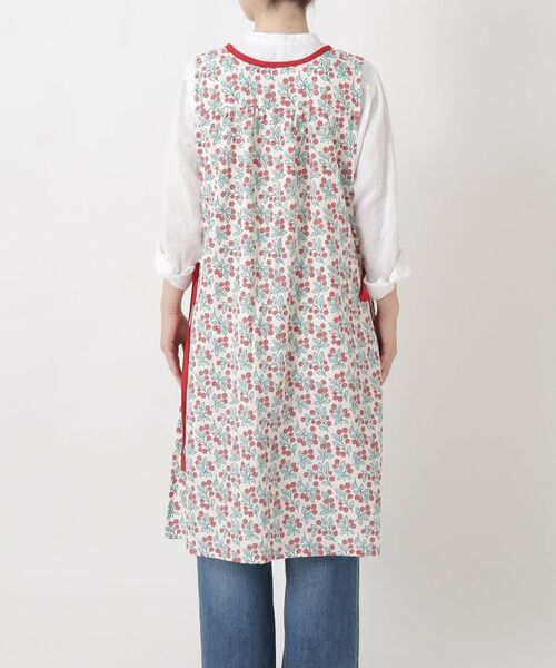 212 KITCHEN STORE / トゥーワントゥーキッチン ストア インテリア・生活雑貨・ホビー・ステーショナリー | ベリーリーフエプロン RED | 詳細3