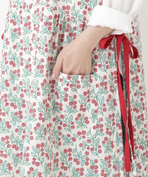 212 KITCHEN STORE / トゥーワントゥーキッチン ストア インテリア・生活雑貨・ホビー・ステーショナリー | ベリーリーフエプロン RED | 詳細6