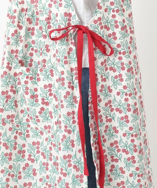 212 KITCHEN STORE / トゥーワントゥーキッチン ストア インテリア・生活雑貨・ホビー・ステーショナリー | ベリーリーフエプロン RED | 詳細7