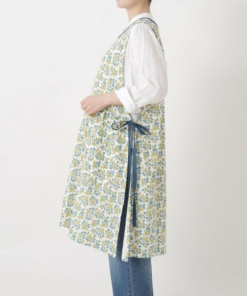 212 KITCHEN STORE / トゥーワントゥーキッチン ストア インテリア・生活雑貨・ホビー・ステーショナリー | ベリーリーフエプロン BLUE | 詳細2