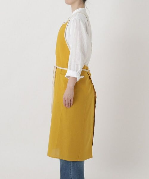 212 KITCHEN STORE / トゥーワントゥーキッチン ストア インテリア・生活雑貨・ホビー・ステーショナリー | Marika バイカラーエプロン マスタード | 詳細2
