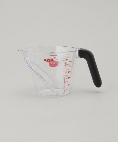 212 KITCHEN STORE / トゥーワントゥーキッチン ストア キッチンツール | アングルドメジャーカップ 500ml ＜OXO オクソー＞ | 詳細1