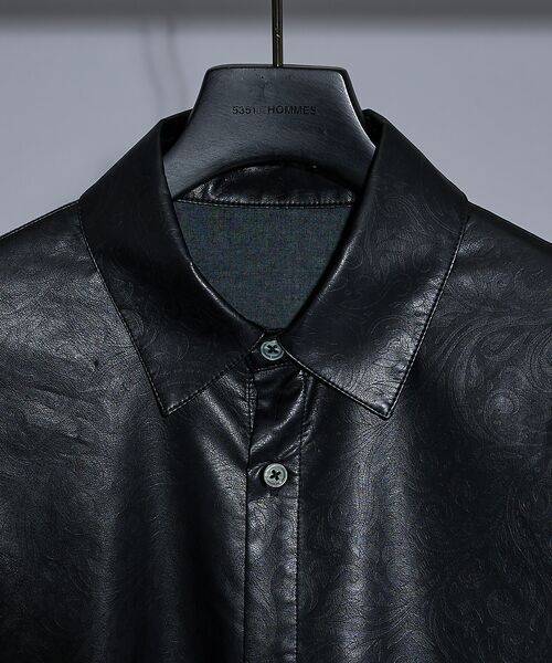 5351POUR LES HOMMES / 5351プール・オム シャツ・ブラウス | エンボスプリント レザータッチ アラベスク柄 長袖シャツ | 詳細4