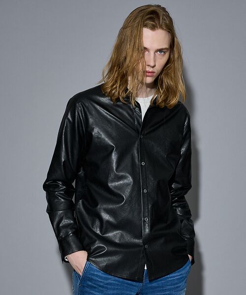 5351POUR LES HOMMES/5351プール・オム 【シンセレザー】エンボスプリント エコレザー アラベスク柄 長袖シャツ ブラック 48 5351POUR LES HOMMES/5351プール・オム 【シンセレザー】エンボスプリント エコレザー アラベスク柄 長袖シャツ ブラック 48
