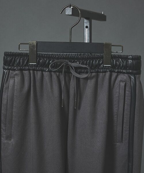 5351POUR LES HOMMES / 5351プール・オム パンツ | 【セットアップ対応】エンボス ストレッチ スウェード ジョガーパンツ【予約】 | 詳細3