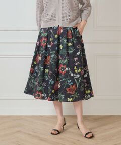 7-IDconcept / セブンアイディーコンセプト ミニ・ひざ丈スカート | ボタニカル柄 タックギャザースカート