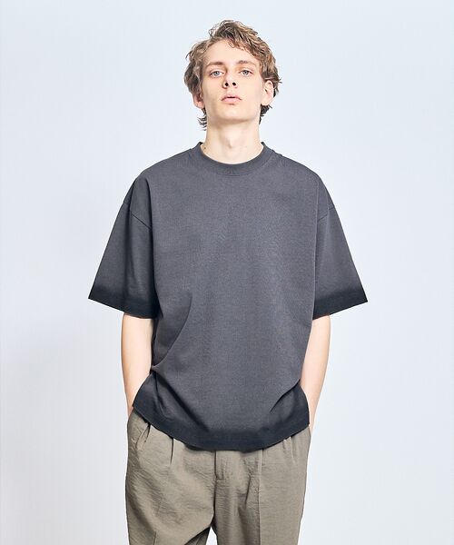 ABAHOUSE/アバハウス ヴィンテージデザイン スプレープリント 半袖Tシャツ / オーバーサイズ ブラック 44 ABAHOUSE/アバハウス ヴィンテージデザイン スプレープリント 半袖Tシャツ / オーバーサイズ ブラック 44