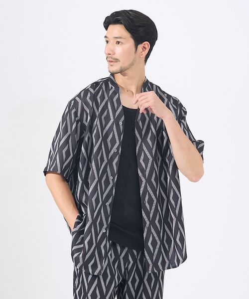 ABAHOUSE/アバハウス 【AH ABAHOUSE/セットアップ対応】アムンゼン キーネック 半袖シャツ ブラック系その他1 48 ABAHOUSE/アバハウス 【AH ABAHOUSE/セットアップ対応】アムンゼン キーネック 半袖シャツ ブラック系その他1 48