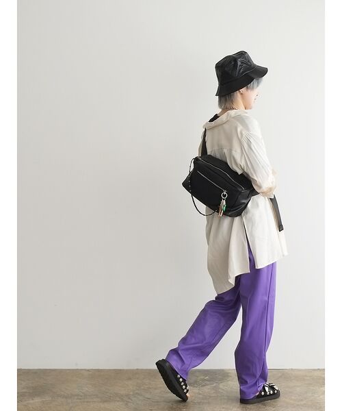 ABAHOUSE / アバハウス メッセンジャーバッグ・ウエストポーチ | 【cheek / チーク】studs body bag/ショルダーバッグ/ユニセ | 詳細13