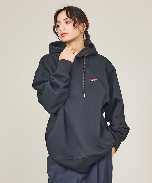 ABAHOUSE / アバハウス パーカー | 【NANGA  /ナンガ】エコハイブリッド ミニボックスロゴ エンブロイダリー | 詳細3