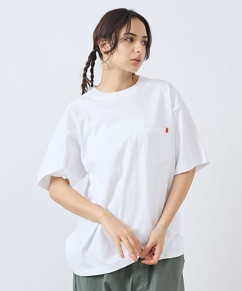 ABAHOUSE / アバハウス Tシャツ | 【UNIVERSAL OVERALL/ユニバーサルオーバーオール】POCKET（ホワイト）