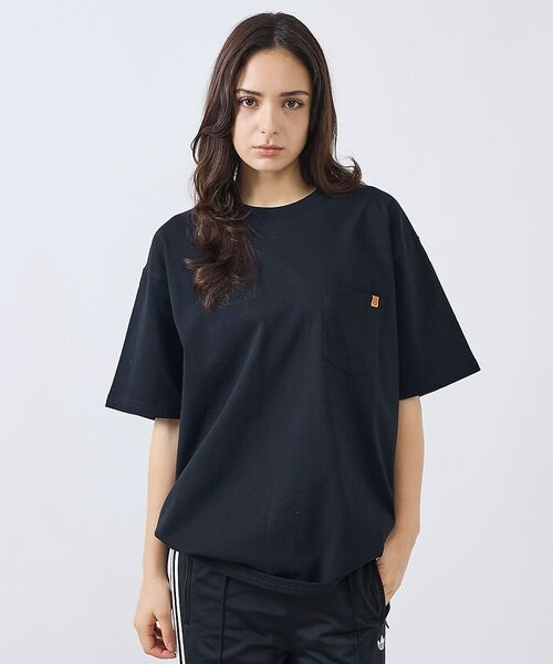 ABAHOUSE / アバハウス Tシャツ | 【UNIVERSAL OVERALL/ユニバーサルオーバーオール】POCKET（ブラック）