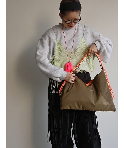 ABAHOUSE / アバハウス ショルダーバッグ | 【cheek/チーク】ネオンハンドルトライアングルショルダー/C26002/ショ | 詳細25