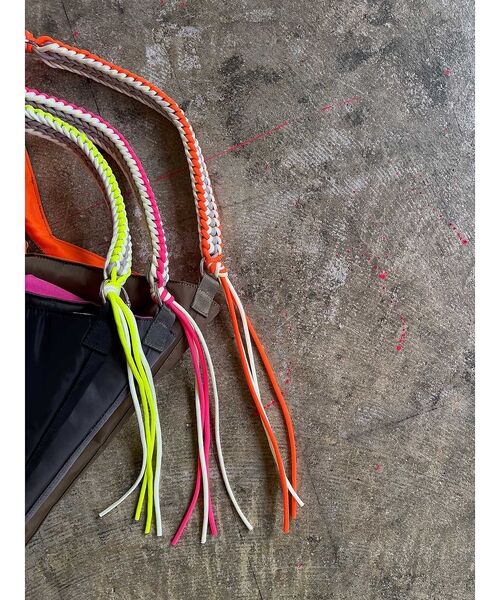 ABAHOUSE / アバハウス ショルダーバッグ | 【cheek/チーク】ネオンハンドルトライアングルショルダー/C26002/ショ | 詳細18