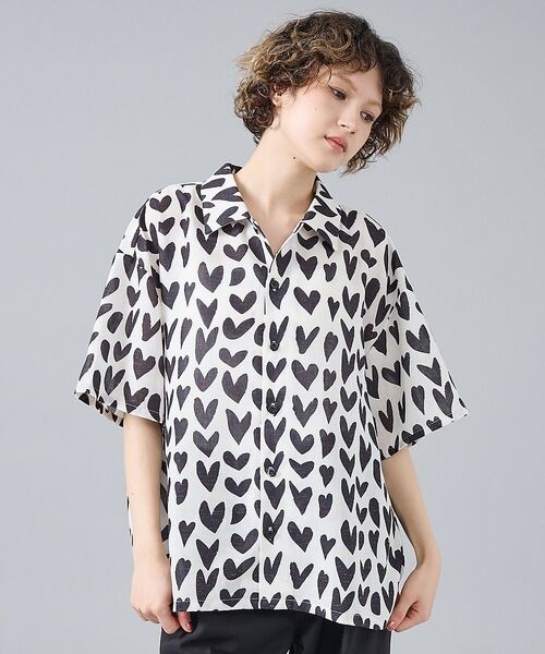 ABAHOUSE / アバハウス シャツ・ブラウス | 【Revo. / レヴォ】TH-4082 ハートペイント ドットパターン ボック（ホワイト）