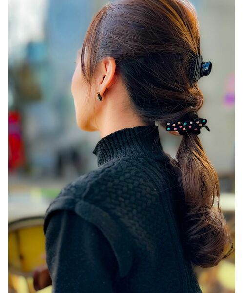 アッカ カチューシャ ブラック リボン - ヘアアクセサリー