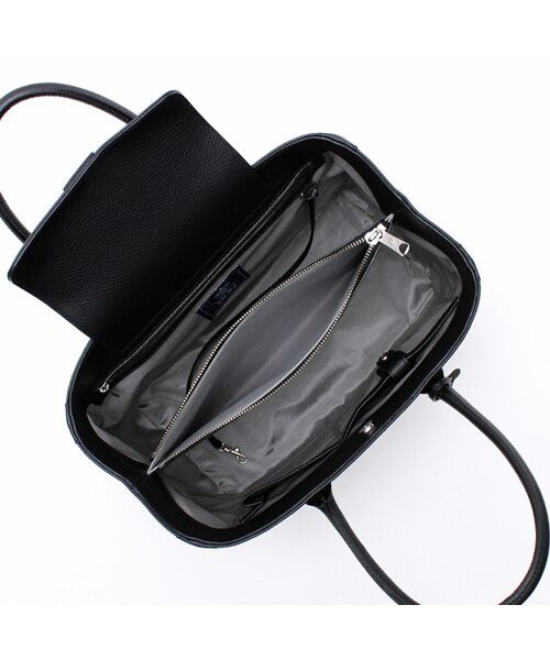 Accesoires De Mademoiselle / アクセソワ・ドゥ・マドモワゼル トートバッグ | 牛革 かぶせ付き トートバッグ 32cm SHIKKOKU | 詳細1