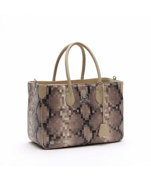 Accesoires De Mademoiselle / アクセソワ・ドゥ・マドモワゼル トートバッグ | スネーク型押し/Dカン付トート32cm　SAND/SHIRACHA | 詳細1