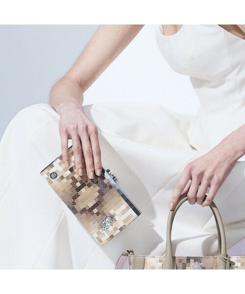 Accesoires De Mademoiselle / アクセソワ・ドゥ・マドモワゼル 財布・コインケース・マネークリップ | スネーク型押し/ガマグチウォレット LATE/AKU(LATE/AKU)